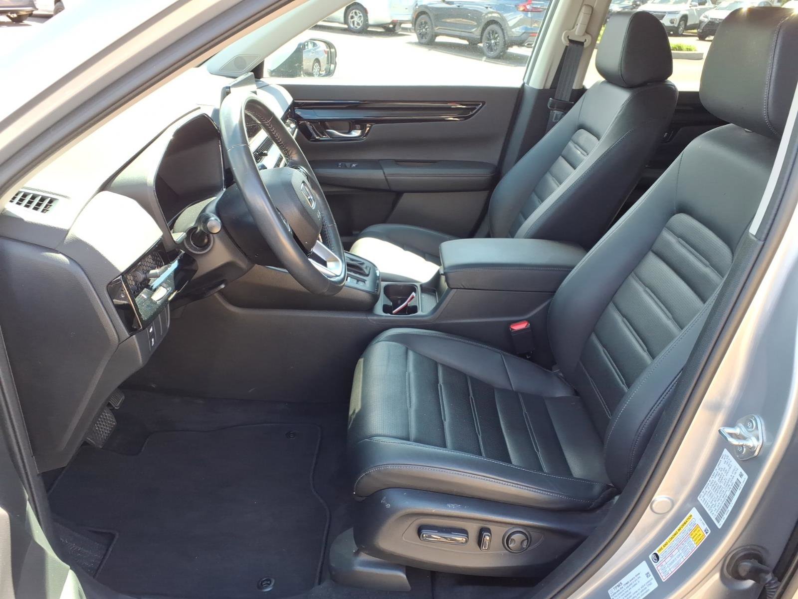 Used 2023 Honda CR-V EX-L image 4