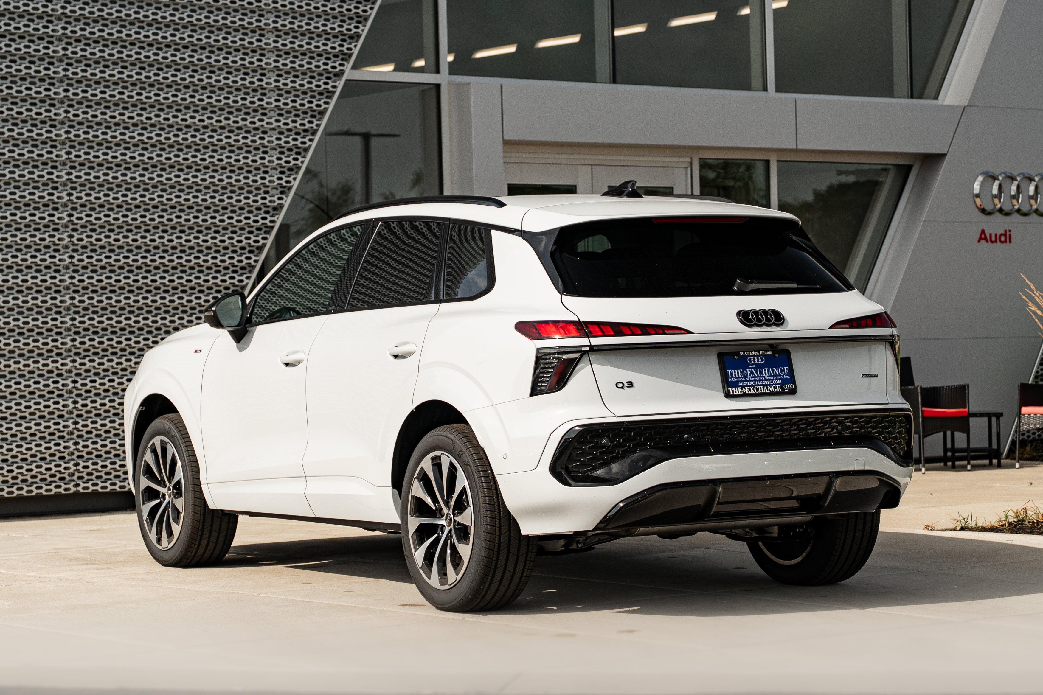 New 2026 Audi Q3 quattro 2.0T AWD/4WD image 5