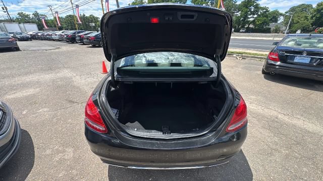 Used 2018 Mercedes-Benz C 300 4MATIC Sedan image 16