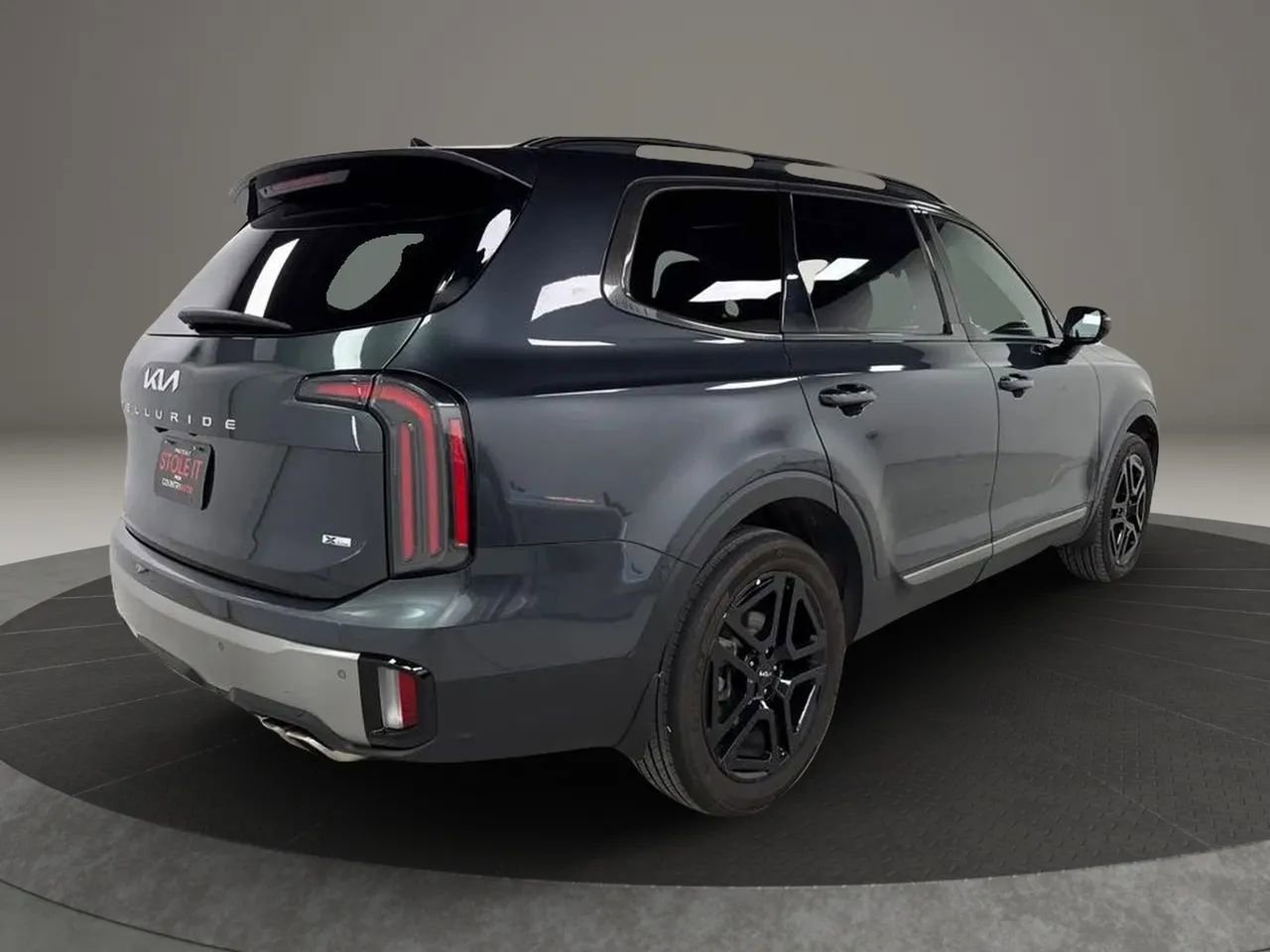 Used 2023 Kia Telluride AWD image 5