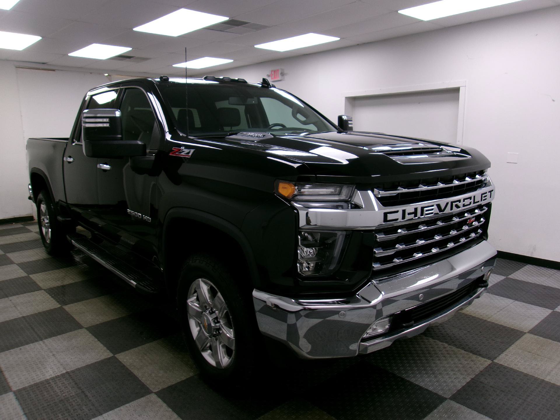 Used 2022 Chevrolet Silverado 2500 LTZ w/ LTZ Plus Package AWD/4WD image 14