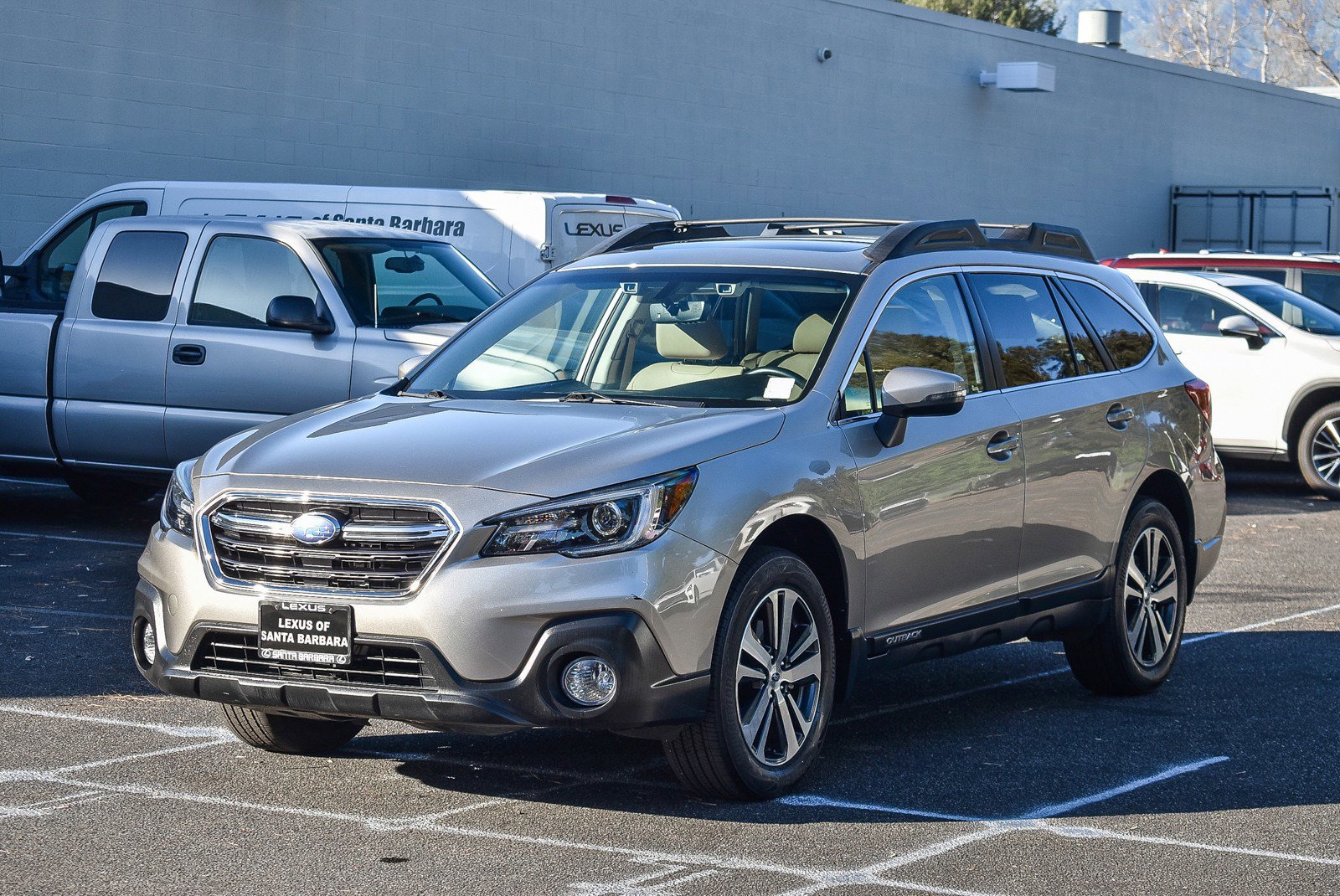 Used 2018 Subaru Outback 2.5i Limited image 3