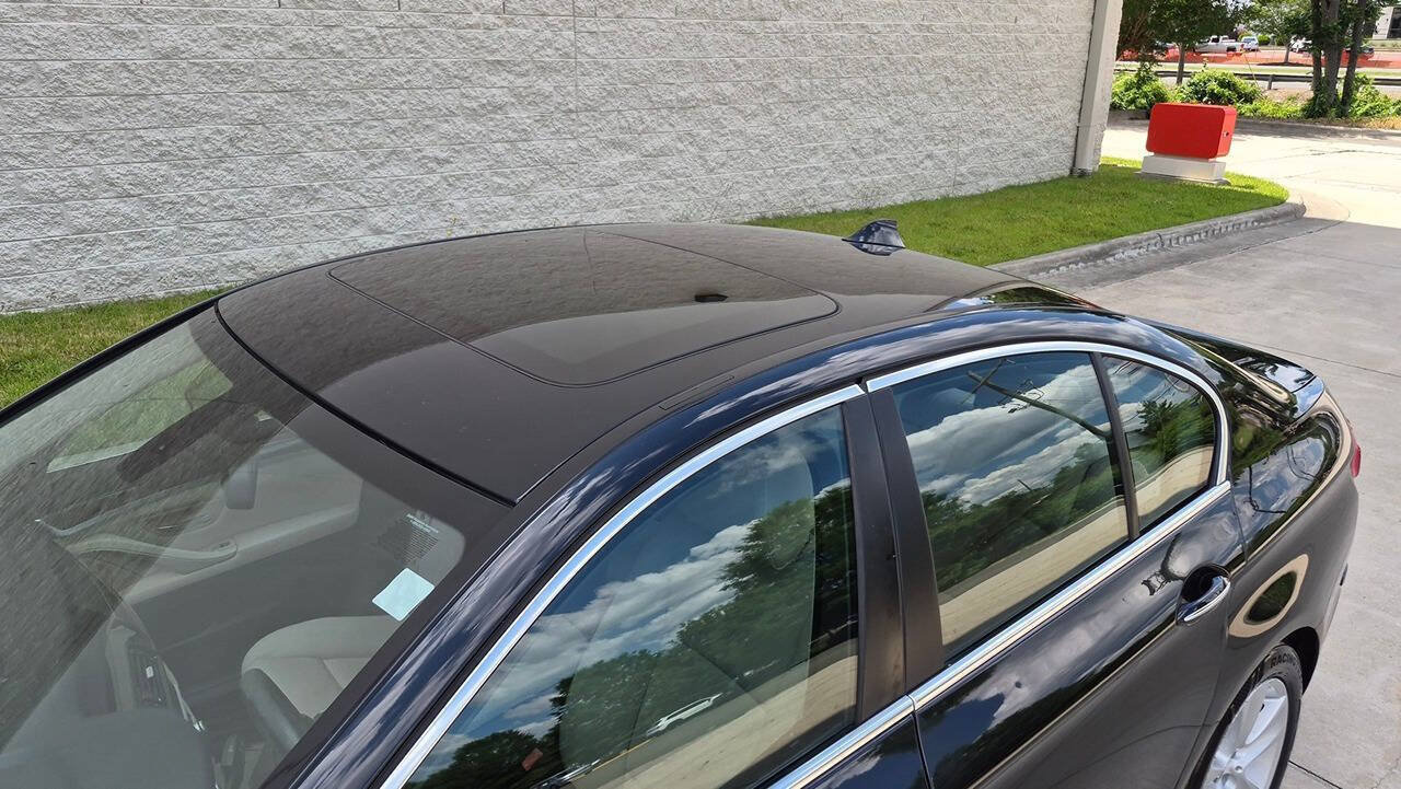 Used 2012 BMW 528i xDrive Sedan AWD/4WD image 20