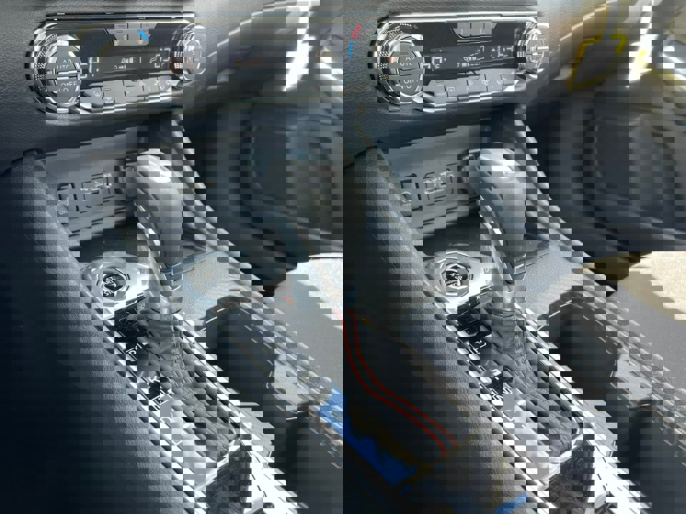 New 2025 Nissan Sentra SR w/ Midnight Edition image 25