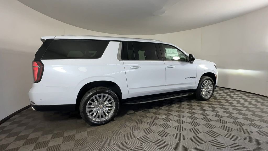 New 2026 Chevrolet Suburban Premier image 9
