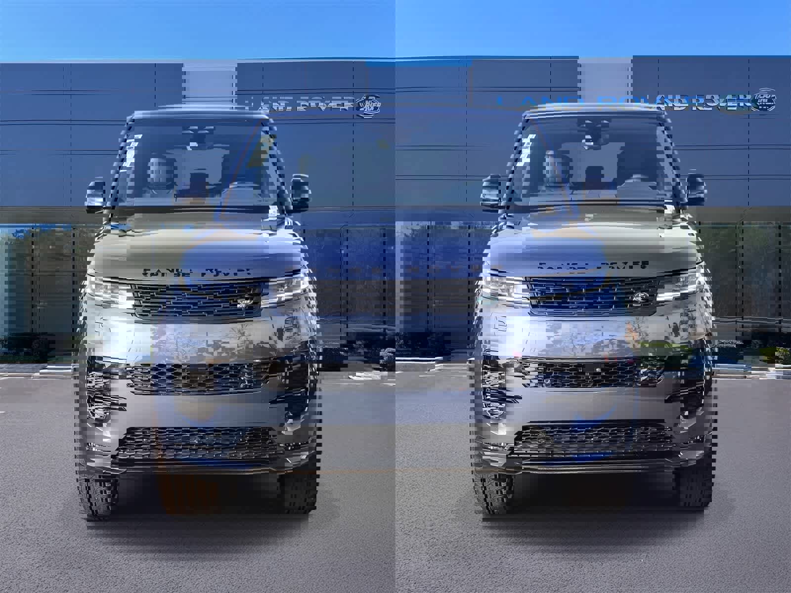 New 2026 Land Rover Range Rover Sport Dynamic SE image 2