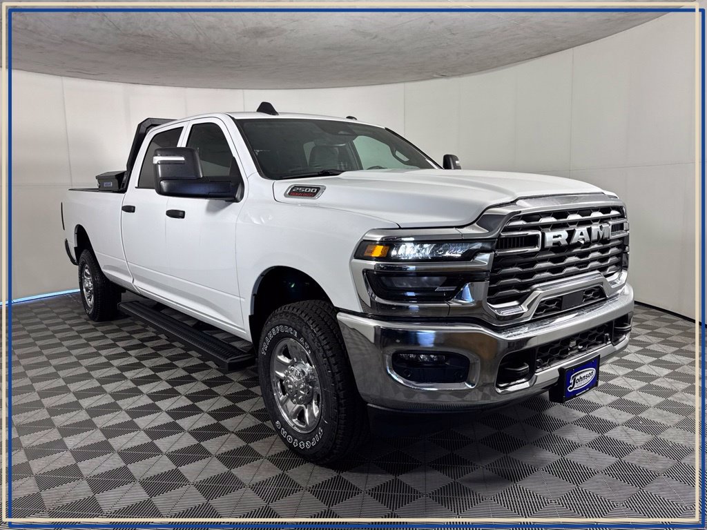 New 2026 RAM 2500 Tradesman AWD/4WD image 4