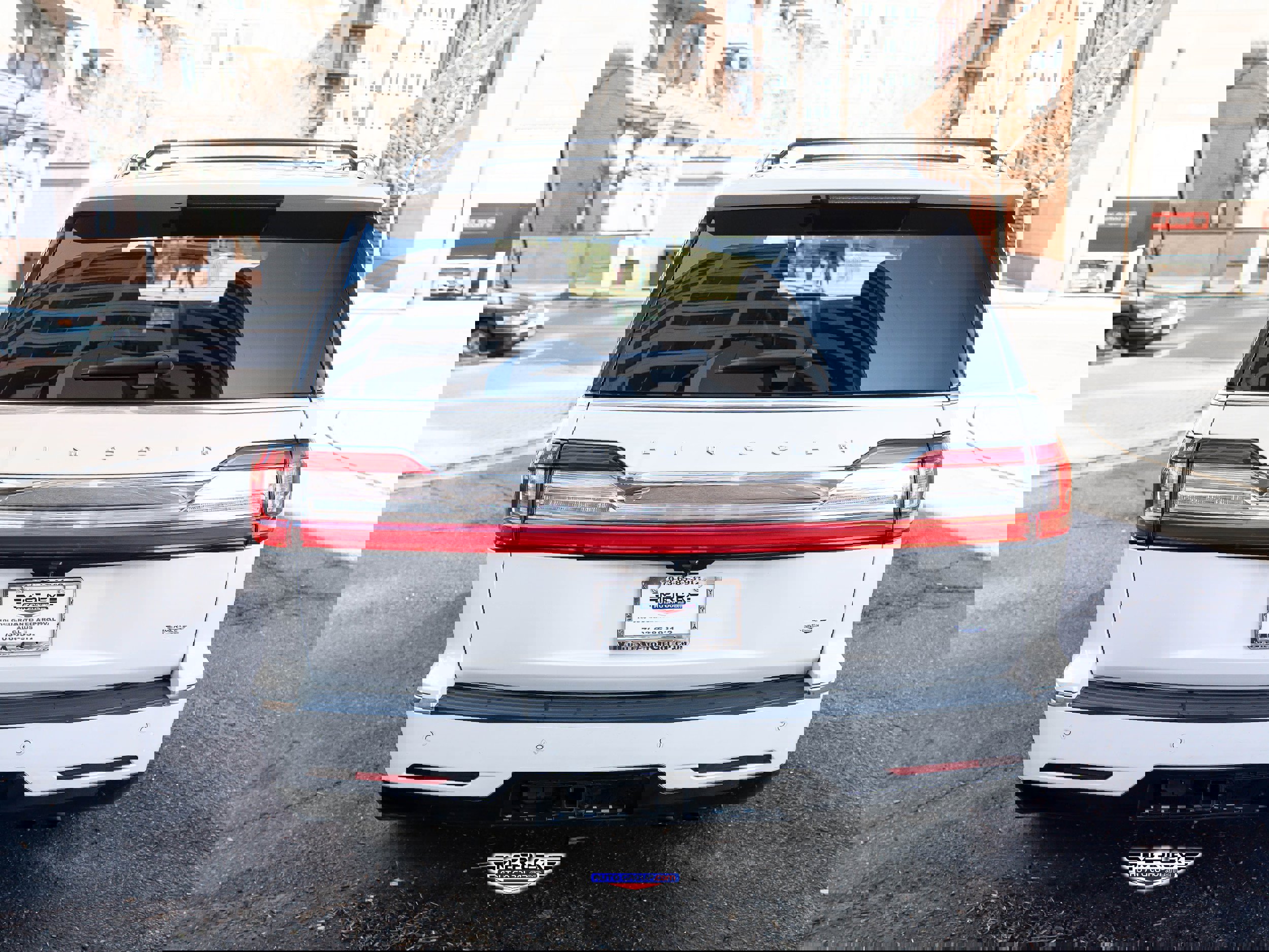 Used 2018 Lincoln Navigator Select w/ Technology Package image 6