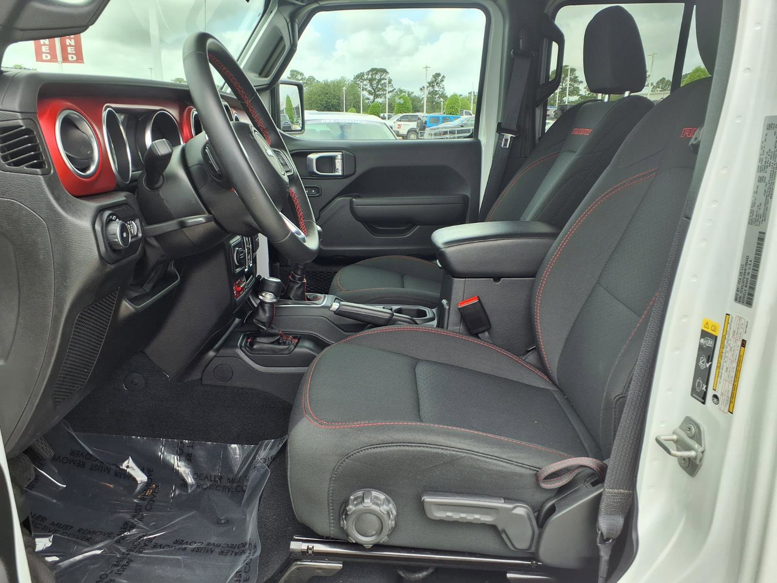 Used 2022 Jeep Wrangler Unlimited Rubicon AWD/4WD image 10