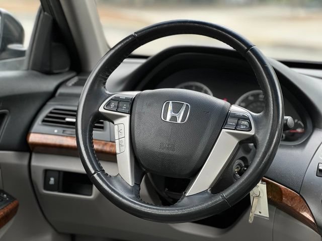 Used 2011 Honda Accord EX-L image 24