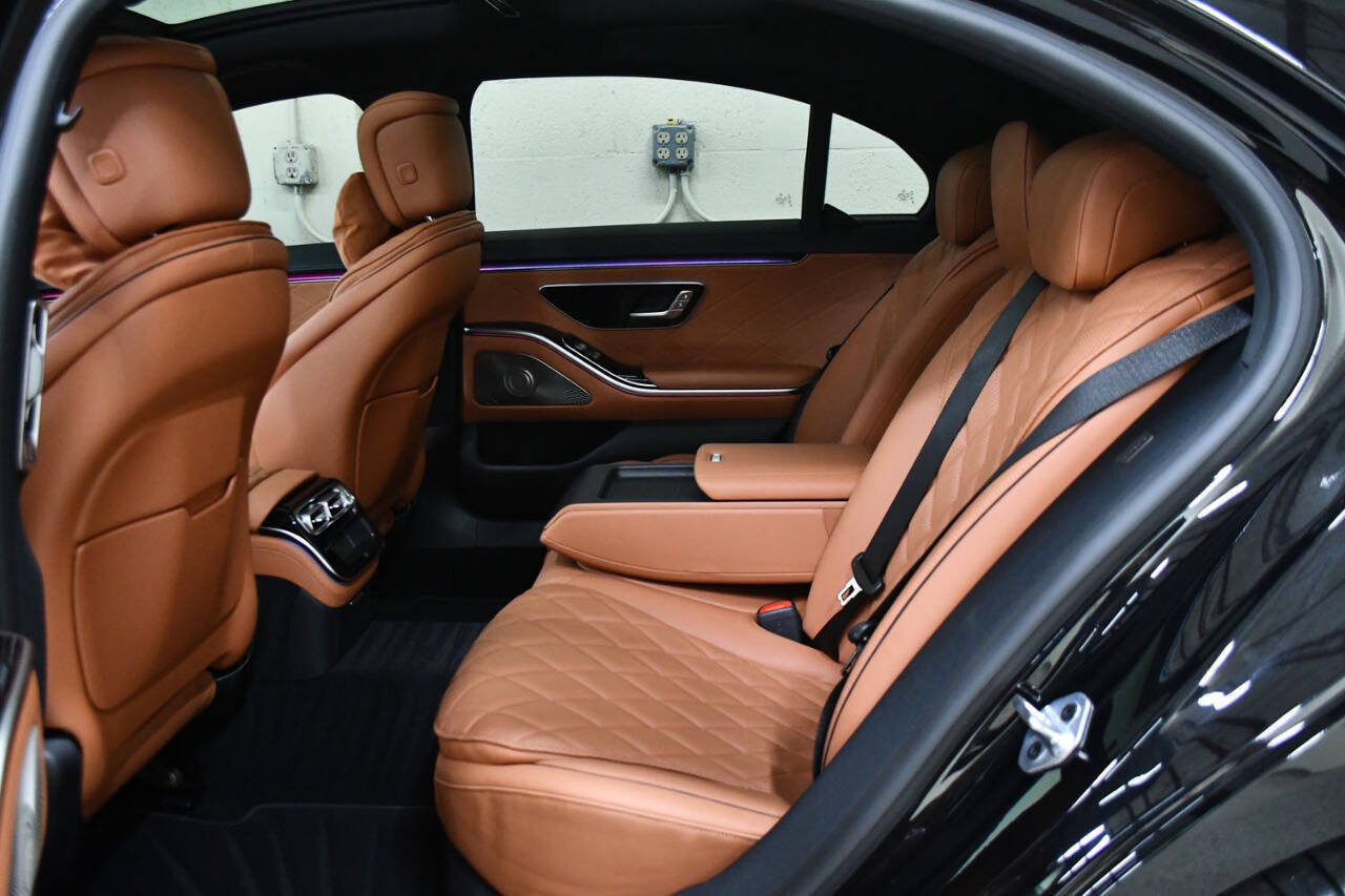 Used 2023 Mercedes-Benz S 580 4MATIC Sedan image 15