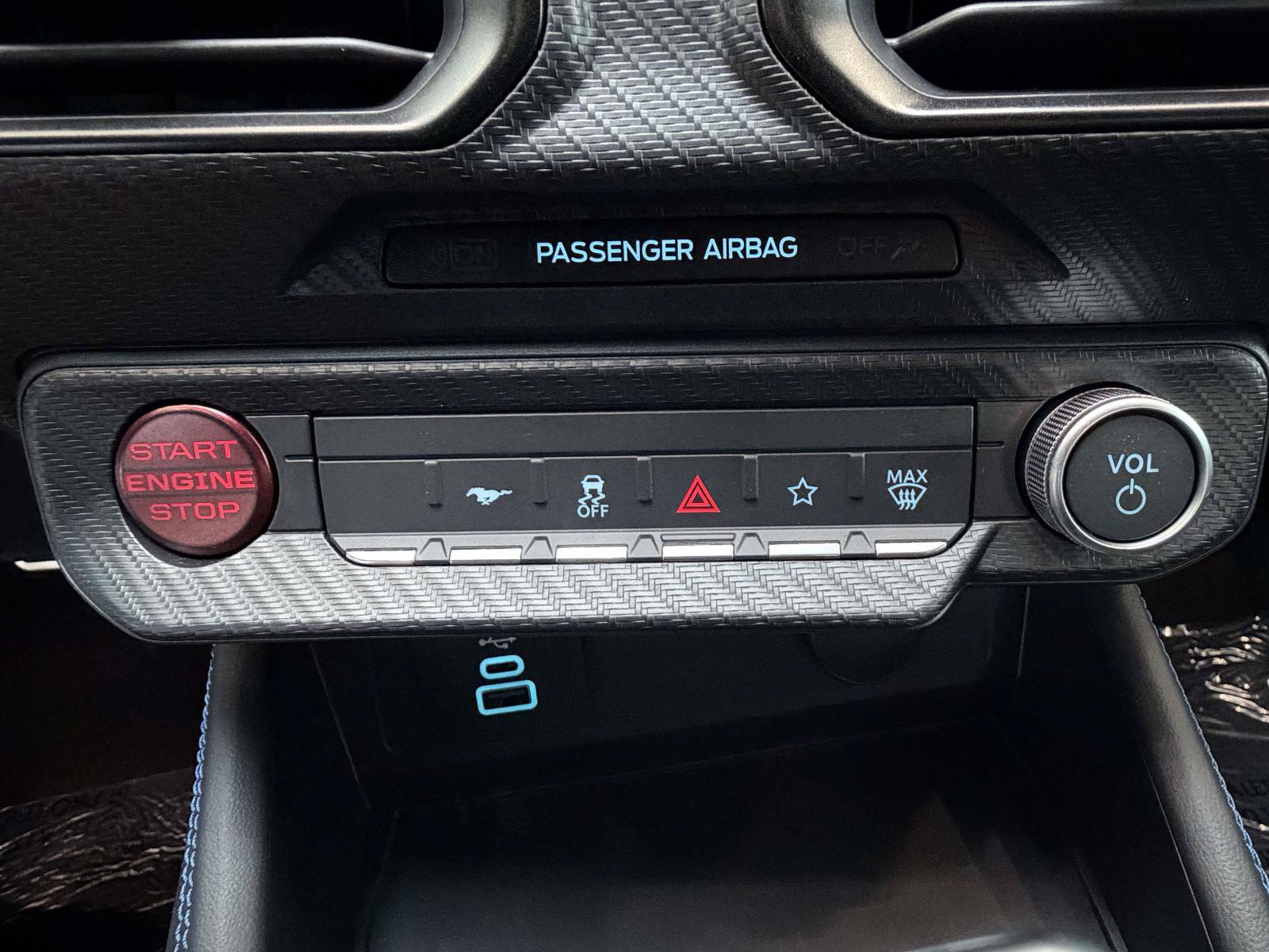 New 2026 Ford Mustang Dark Horse w/ Dark Horse Handlin Package RWD image 9