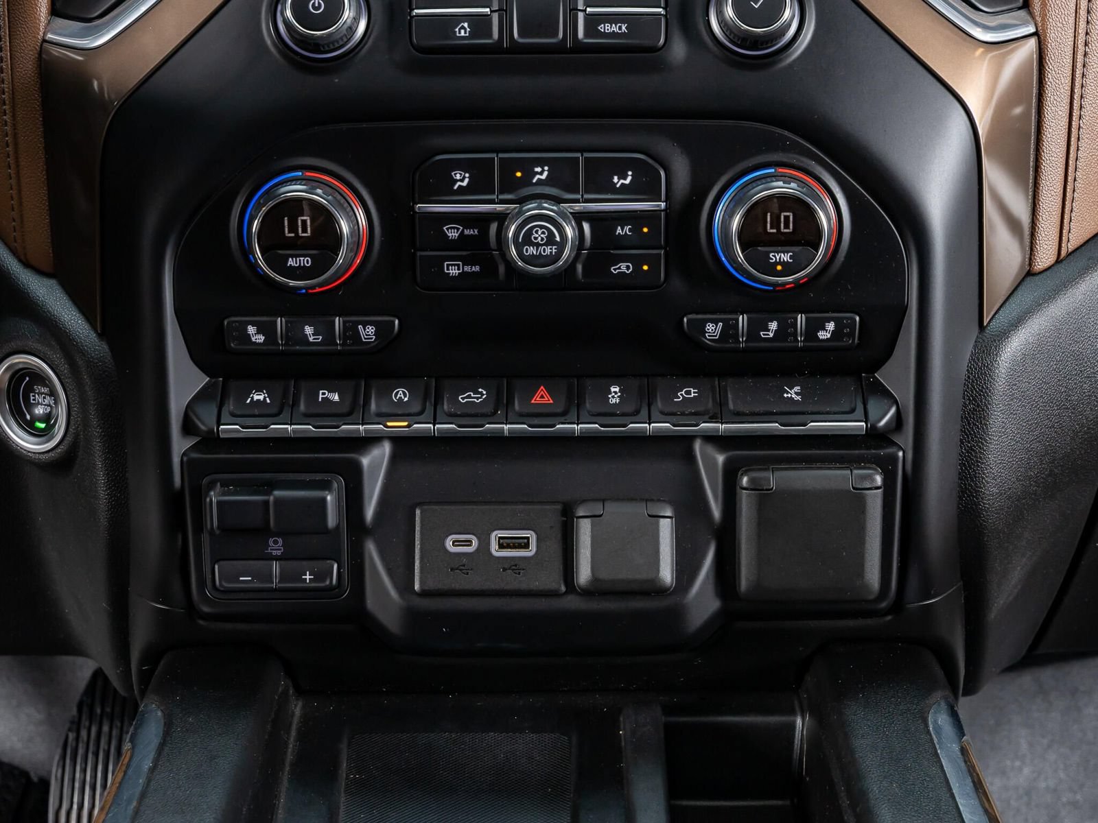 Used 2019 Chevrolet Silverado 1500 High Country AWD/4WD image 22