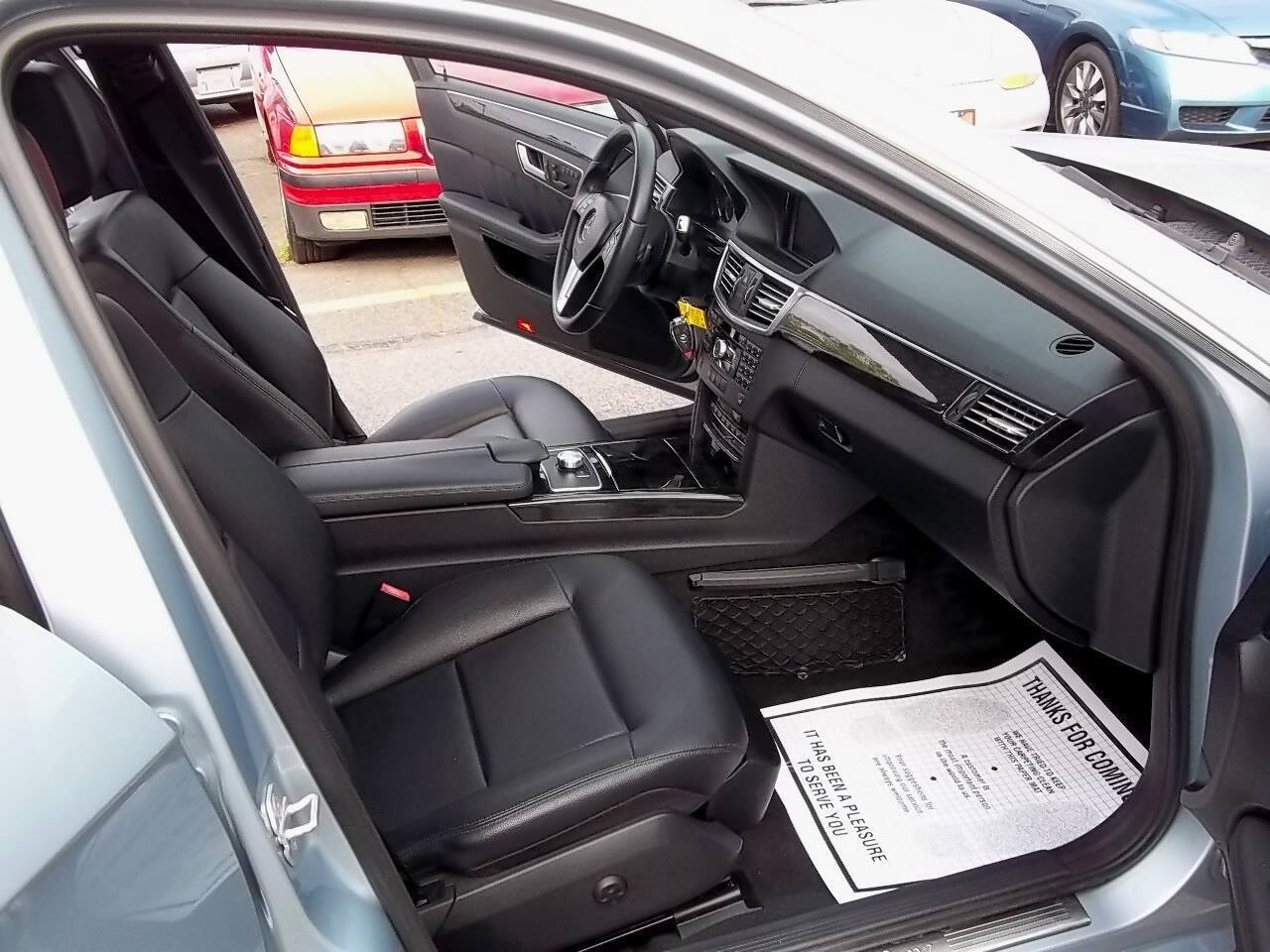 Used 2013 Mercedes-Benz E 350 4MATIC Sedan image 11