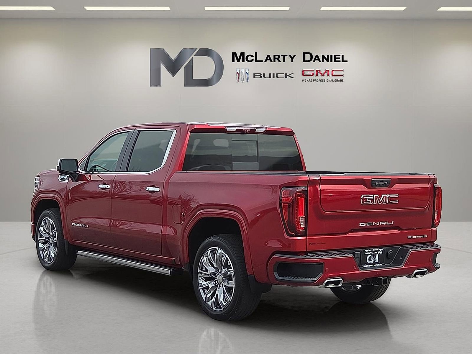 Certified 2024 GMC Sierra 1500 Denali w/ Denali Reserve Package image 4