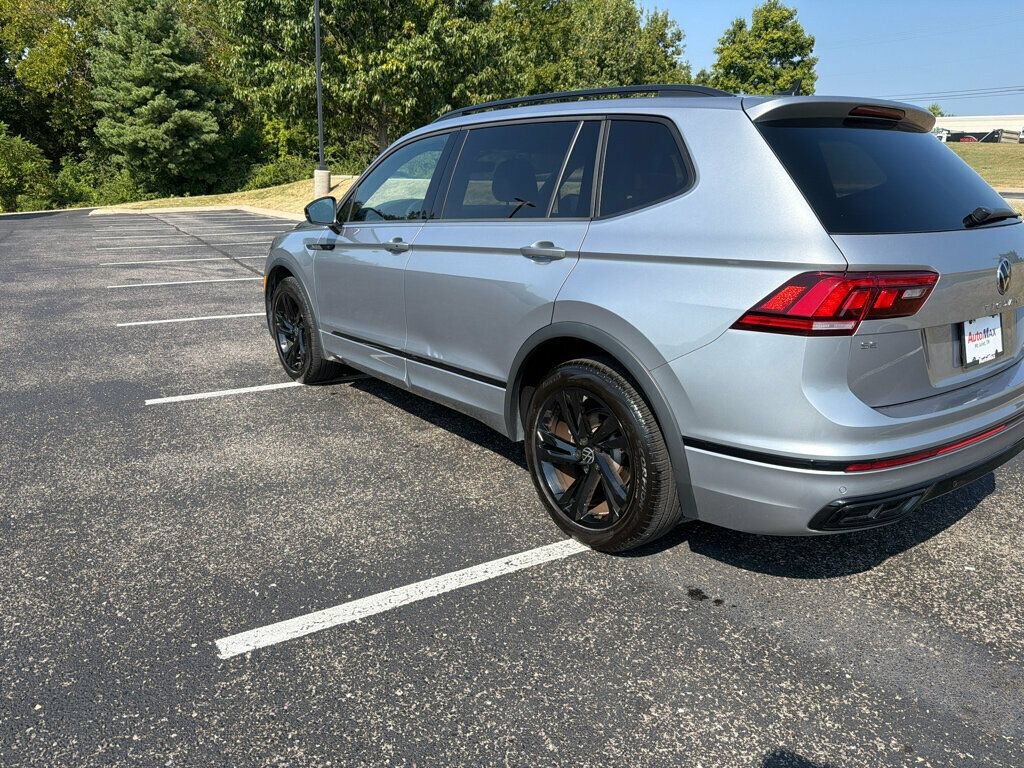 Used 2024 Volkswagen Tiguan SE R-Line FWD image 6