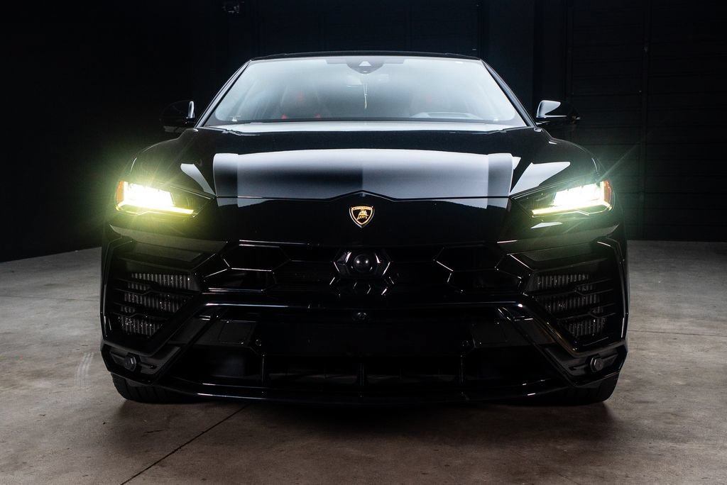 Used 2022 Lamborghini Urus AWD/4WD image 5