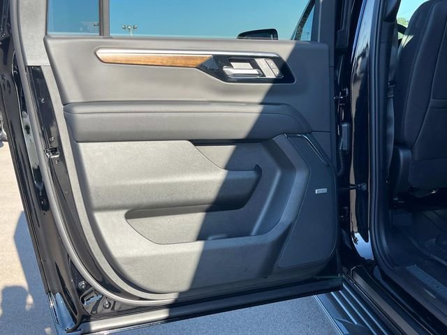 New 2026 Chevrolet Suburban High Country w/ Sun And Tow Package image 21