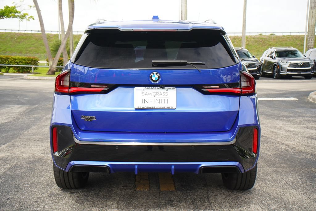 Used 2023 BMW X1 xDrive28i w/ M Sport Package AWD/4WD image 9