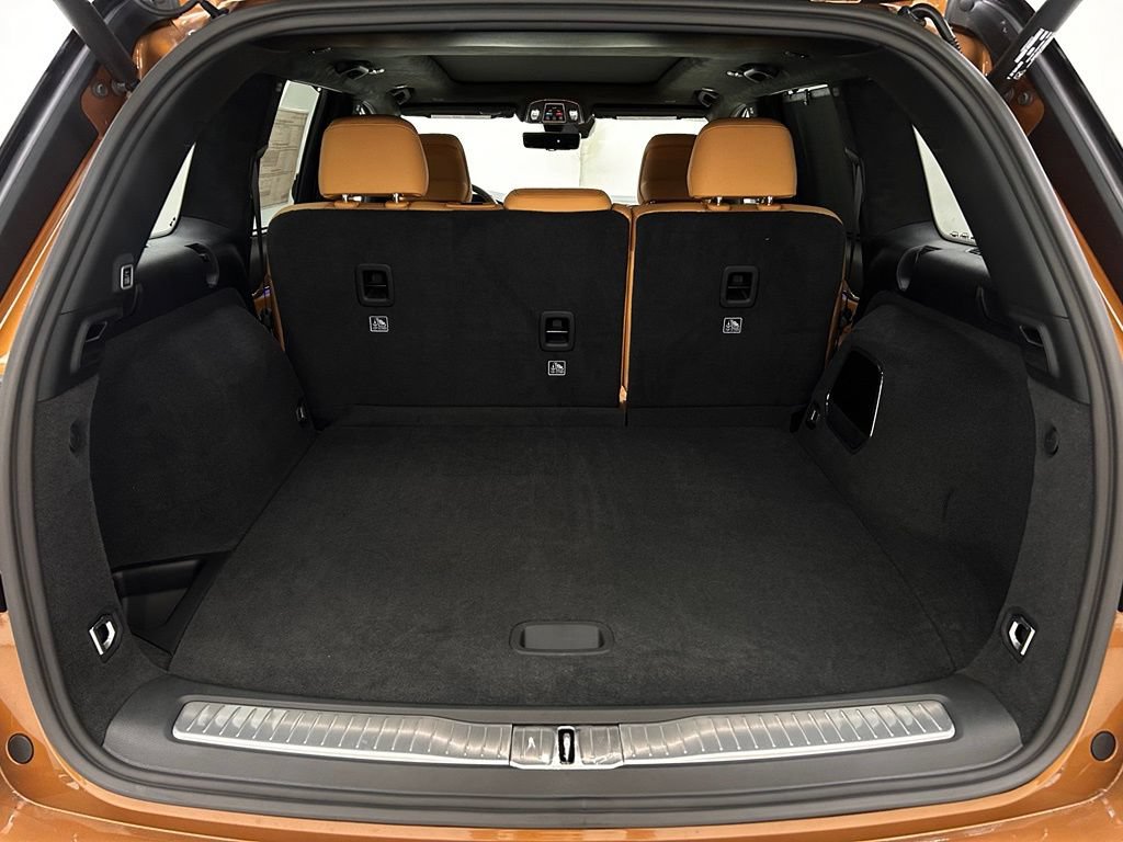 New 2026 Jeep Grand Cherokee Summit AWD/4WD image 9