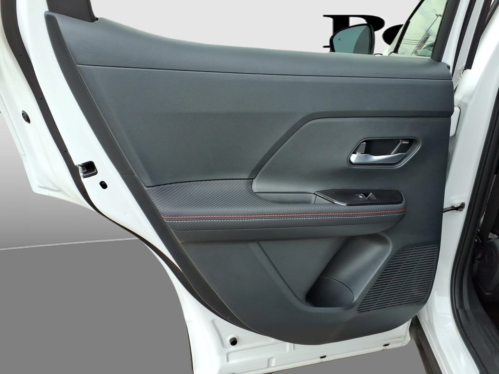 Certified 2025 Nissan Kicks SR AWD/4WD image 22