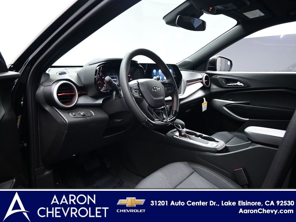 New 2026 Chevrolet Trax RS w/ Sunroof Package FWD image 7