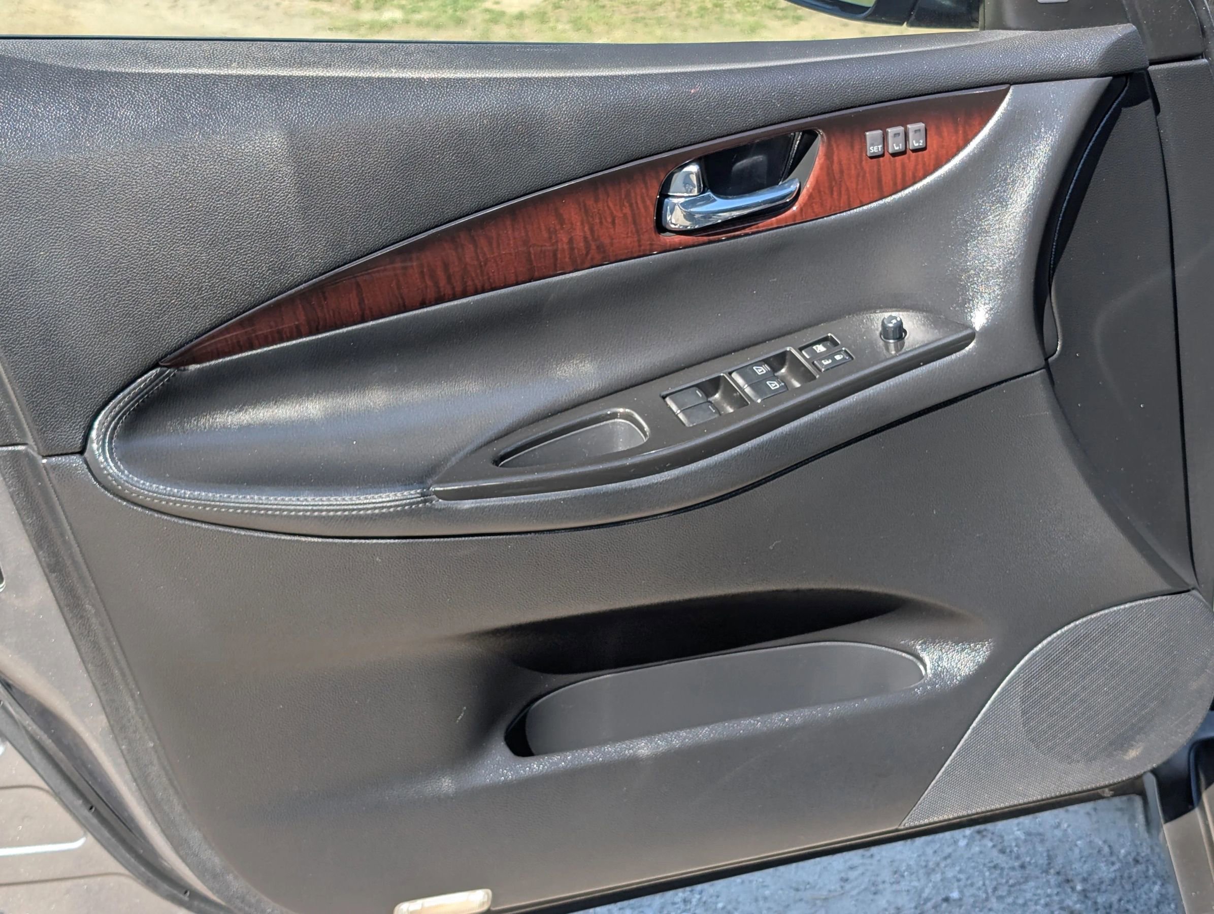 Used 2017 INFINITI QX50 AWD w/ Technology Package image 17