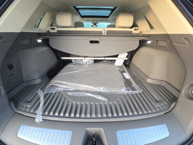 New 2025 Cadillac XT5 Premium Luxury w/ LPO, Floor Liner Package image 30