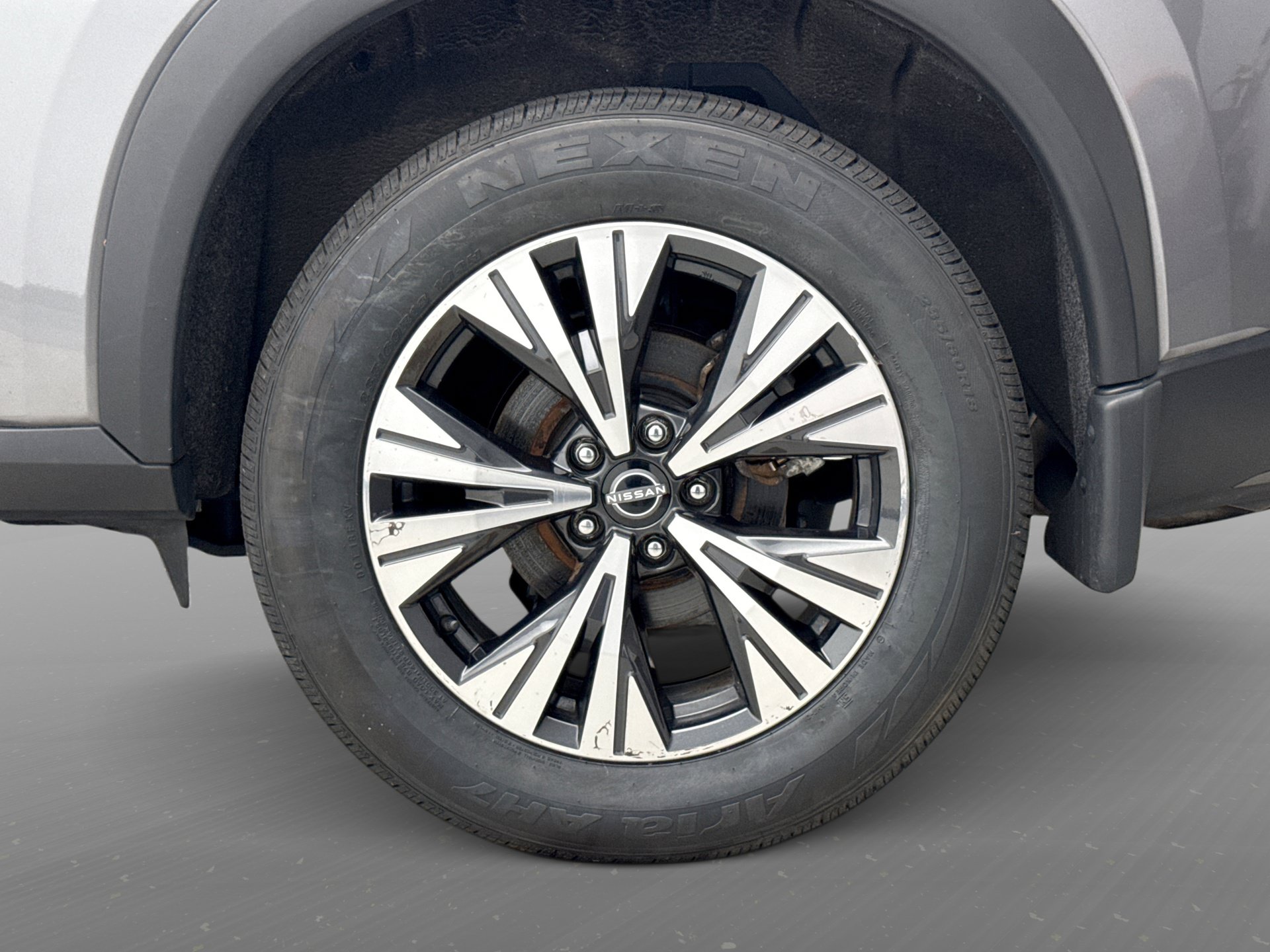 Used 2023 Nissan Rogue SV AWD/4WD image 24