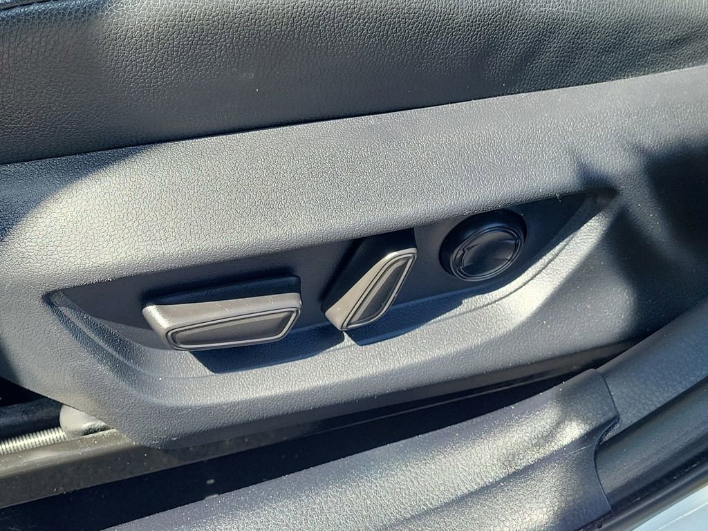 Certified 2025 Toyota Camry SE w/ Multimedia Upgrade Package image 19