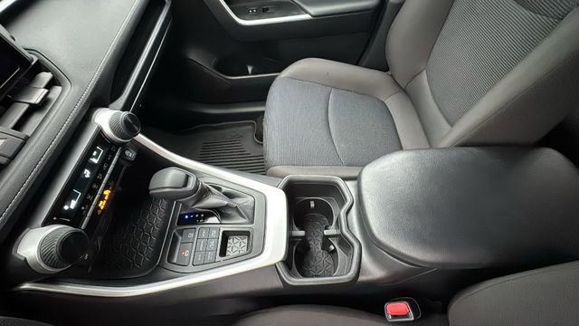 Used 2024 Toyota RAV4 LE image 22