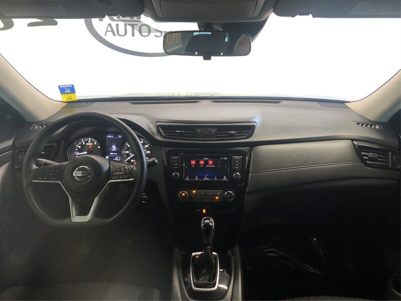 Used 2020 Nissan Rogue S AWD/4WD image 21