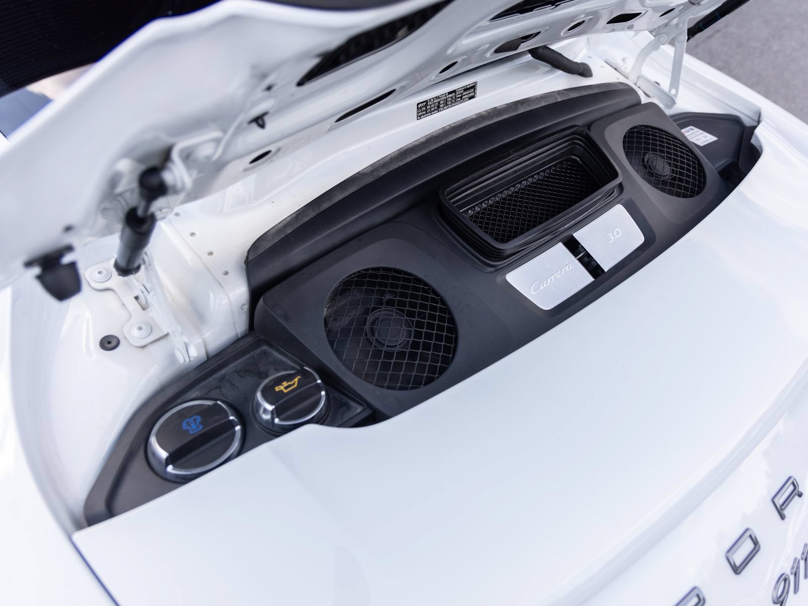 Certified 2018 Porsche 911 Carrera T RWD image 26