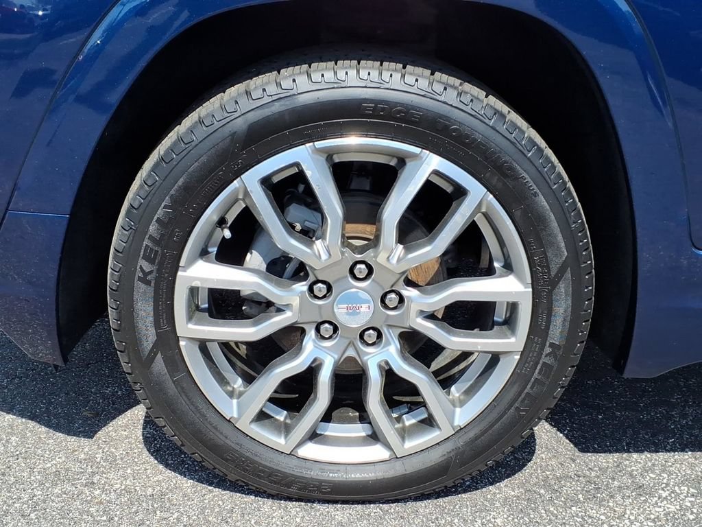 Certified 2022 GMC Terrain Denali w/ LPO, Floor Liner Package AWD/4WD image 12