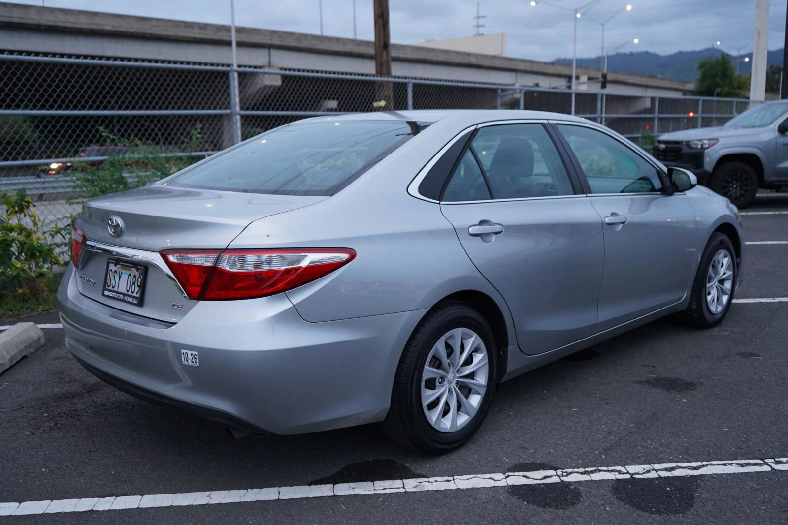 Used 2016 Toyota Camry LE image 23