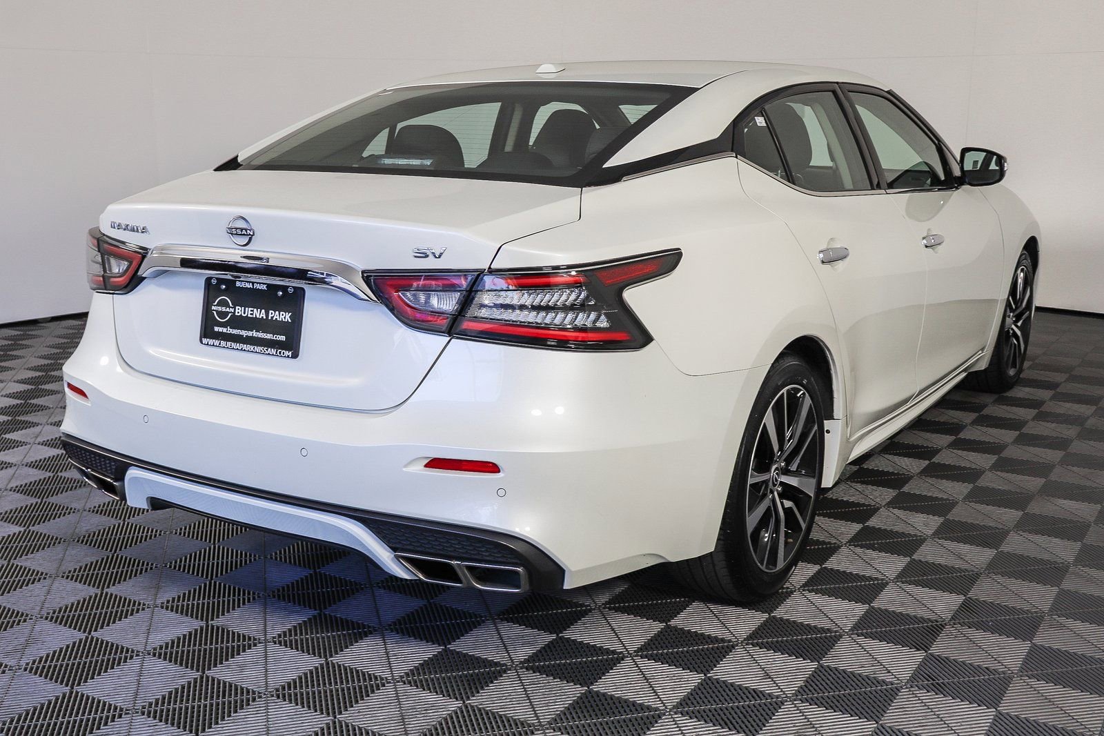 Used 2023 Nissan Maxima SV w/ Floor Mat Group image 8