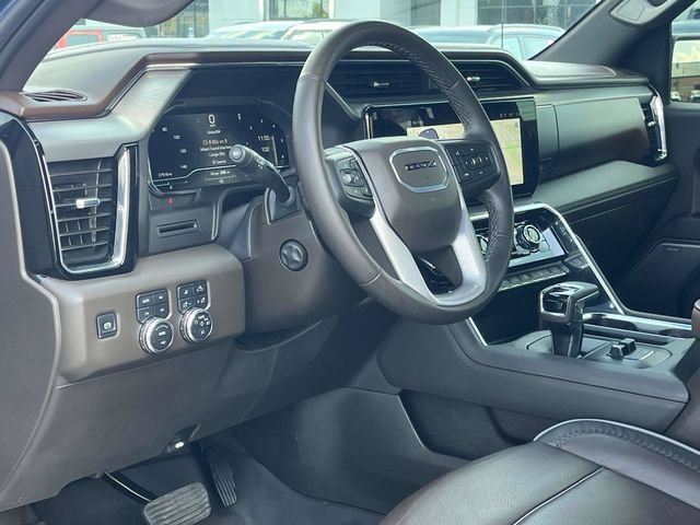 Used 2025 GMC Sierra 1500 Denali AWD/4WD image 12