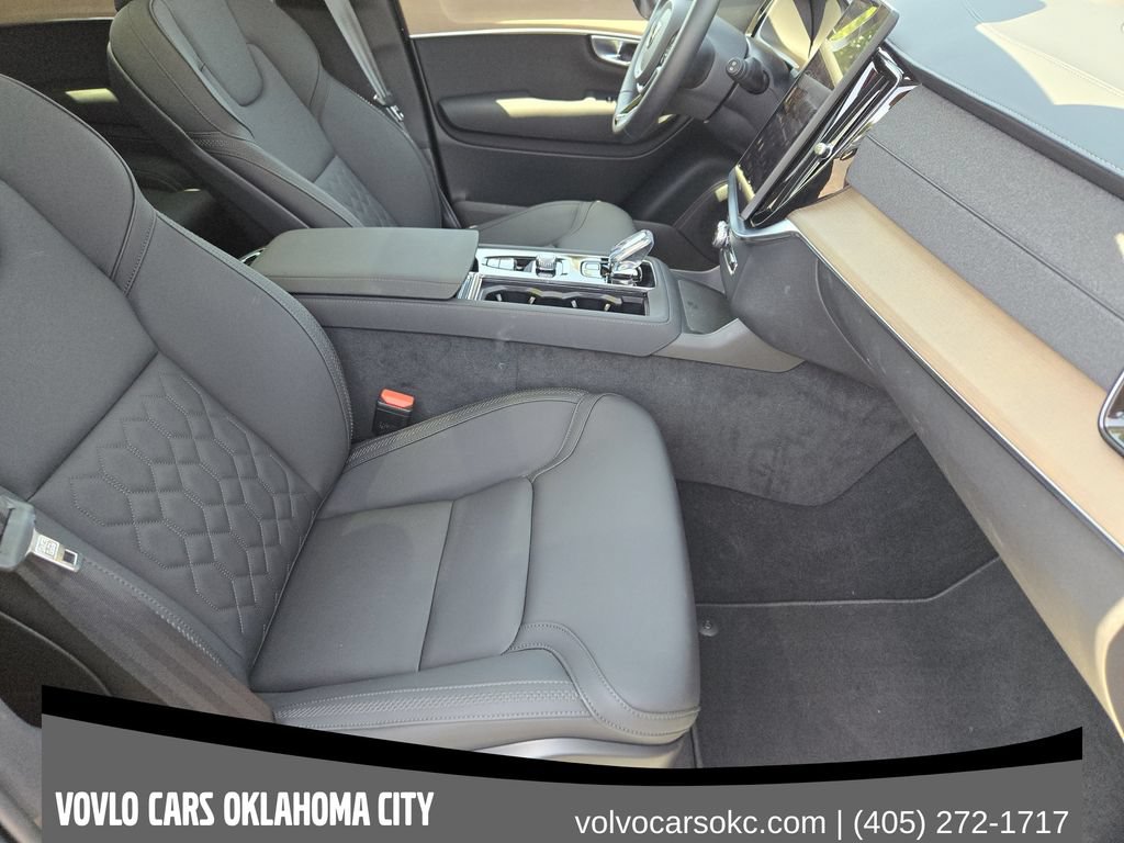 Used 2026 Volvo XC90 B6 Plus w/ Protection Package Premier AWD/4WD image 12