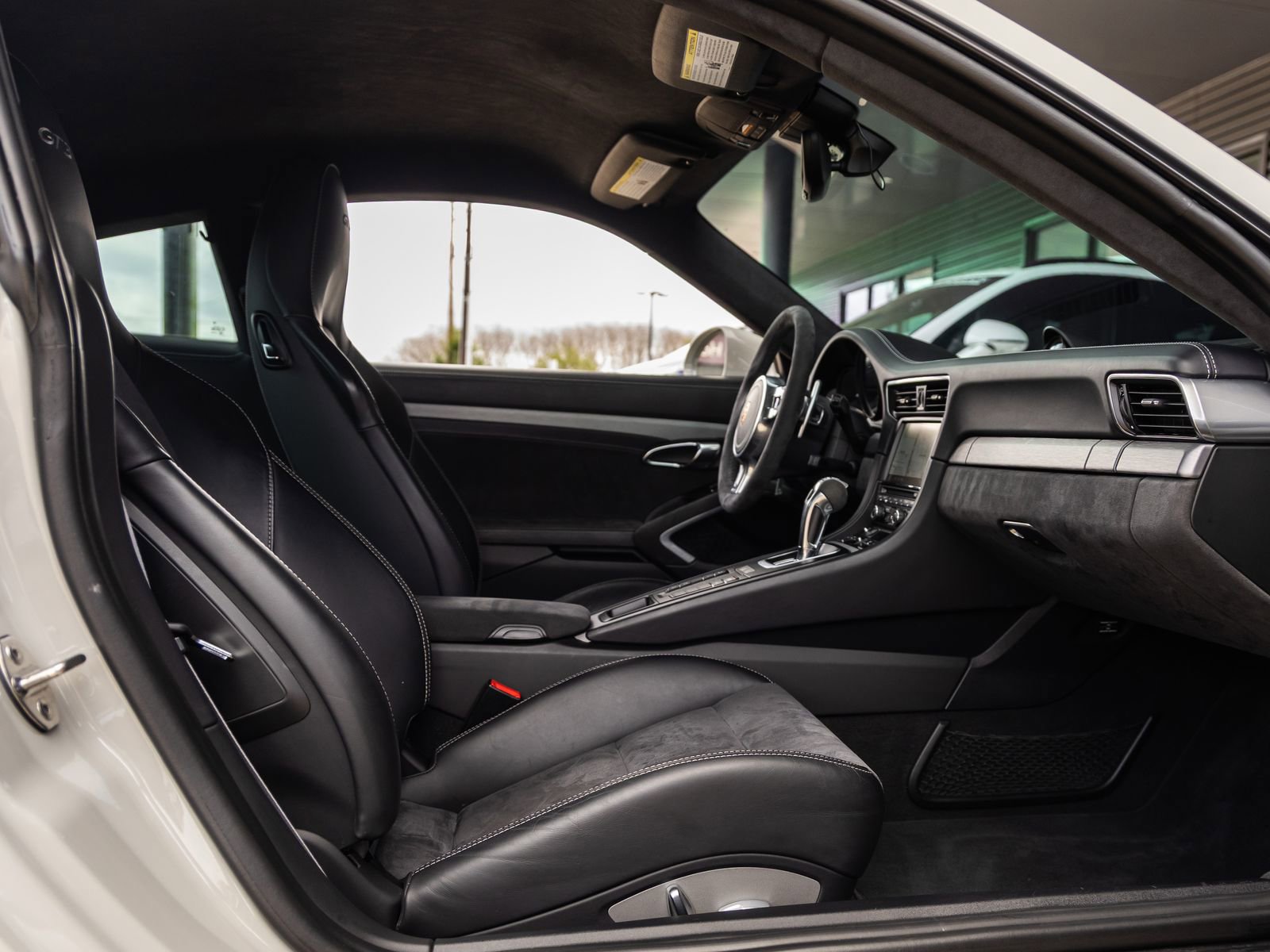 Used 2015 Porsche 911 GT3 RWD image 42