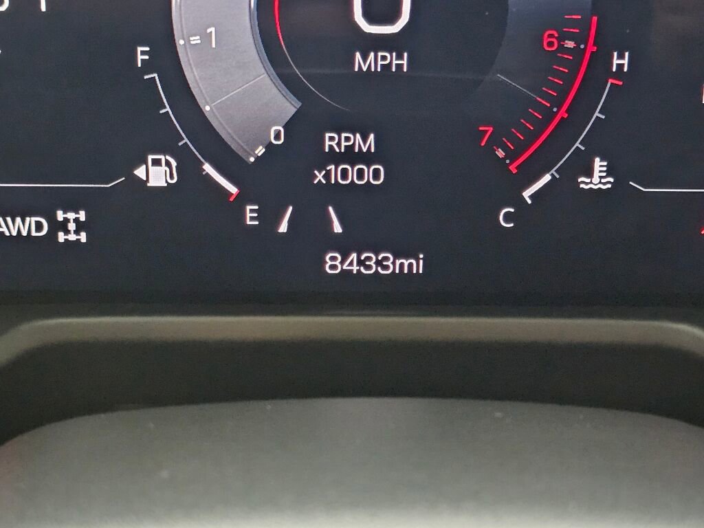 Used 2025 GMC Acadia AT4 image 26