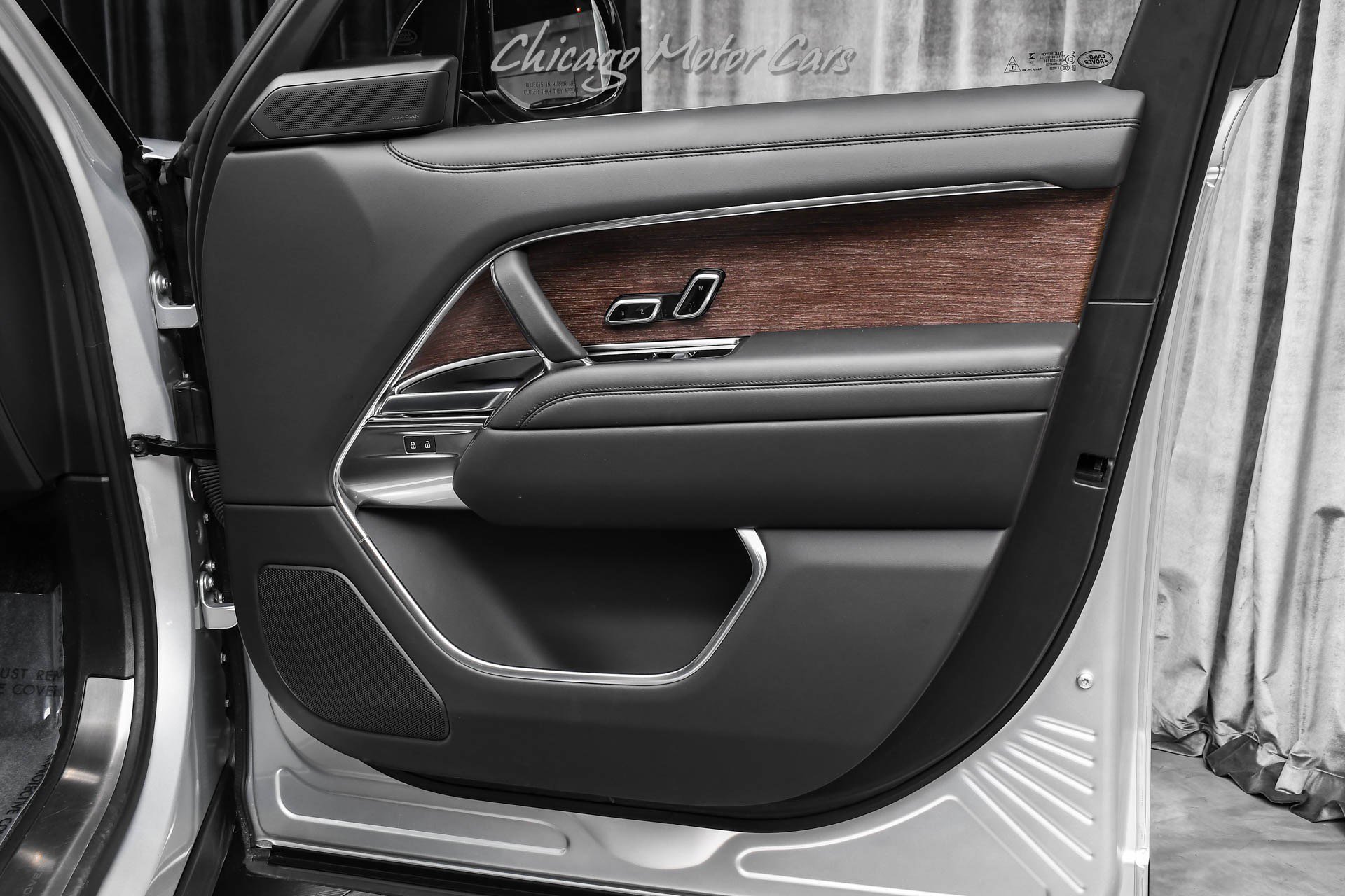 Used 2024 Land Rover Range Rover SE image 35