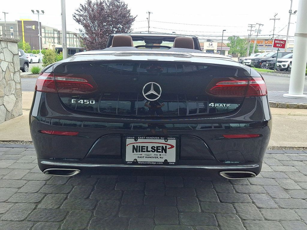 Used 2023 Mercedes-Benz E 450 4MATIC Cabriolet image 4