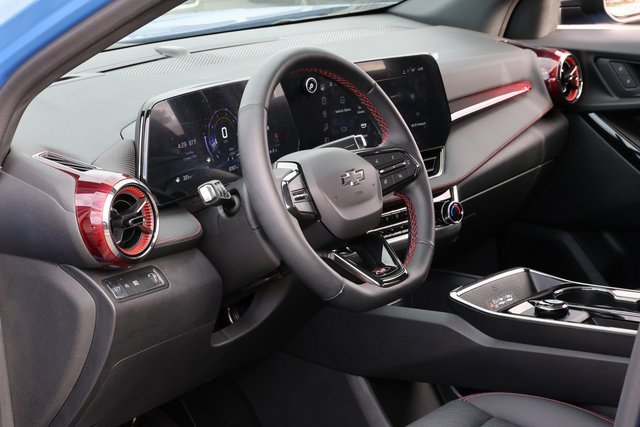 Used 2025 Chevrolet Equinox RS w/ Safety and Technology Package image 12