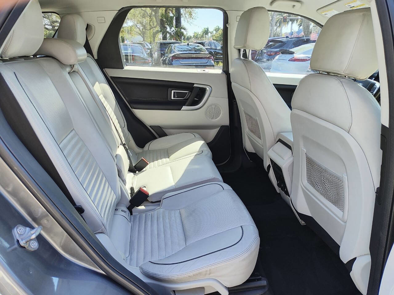 Used 2017 Land Rover Discovery Sport HSE image 44