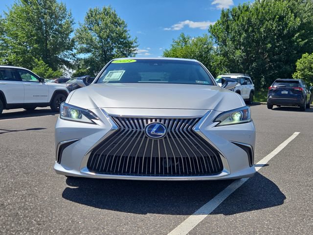 Used 2021 Lexus ES 300h w/ Premium Package FWD image 2