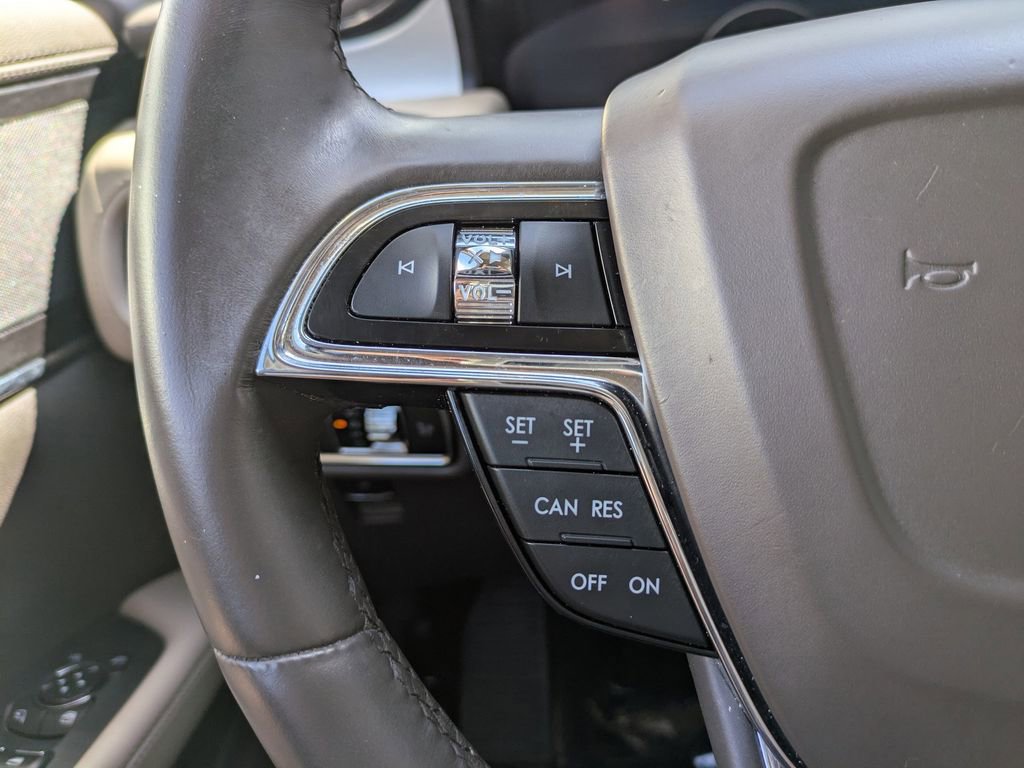 Used 2021 Lincoln Nautilus AWD w/ Equipment Group 101A image 29