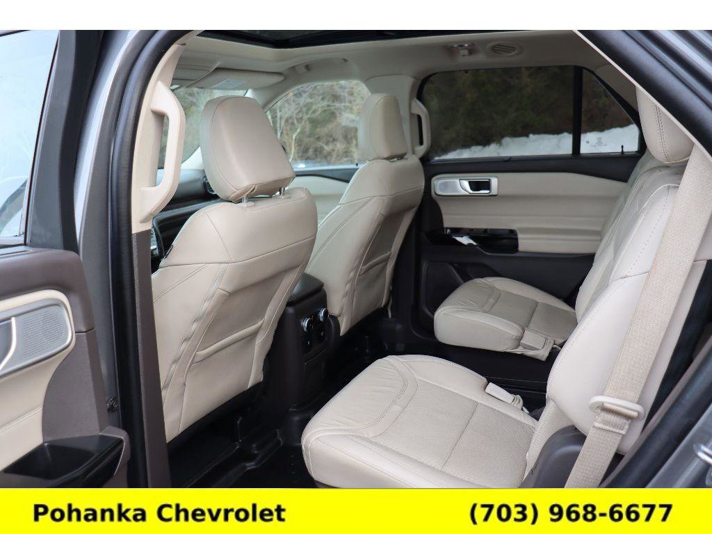 Used 2023 Ford Explorer Platinum w/ Technology Package image 26