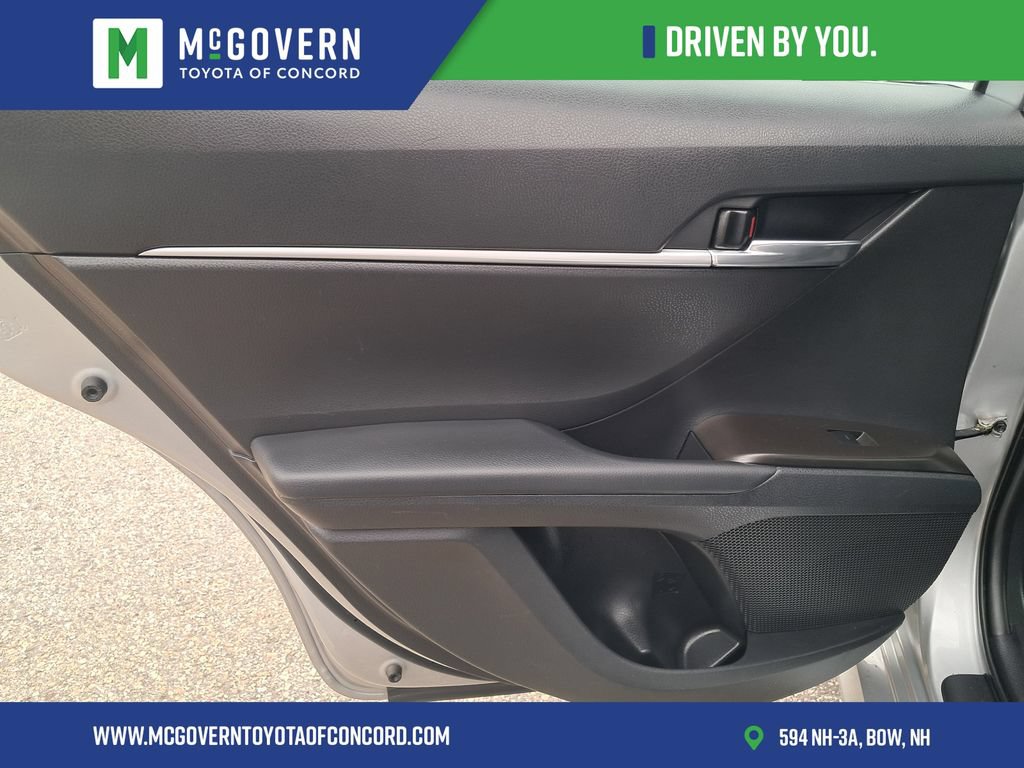 Used 2021 Toyota Camry LE FWD image 17