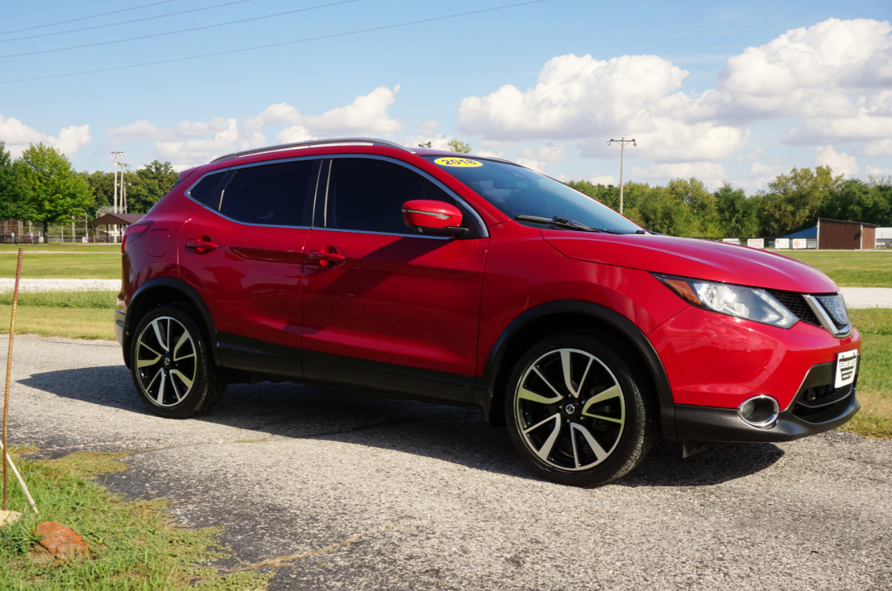 Used 2018 Nissan Rogue Sport SL w/ SL Premium Package image 5