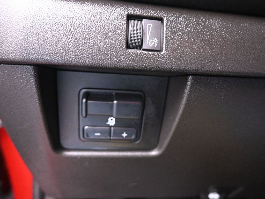 Used 2023 Chevrolet Colorado LT w/ LT Convenience Package II image 24